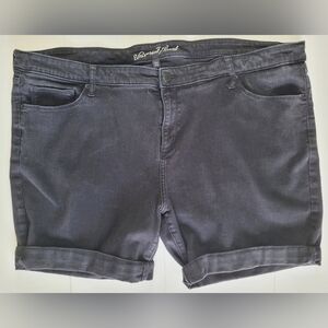 Universal Thread Womens Black Stretch Jean Bermuda Shorts  Size 26W